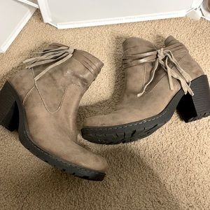 Born or BOC booties